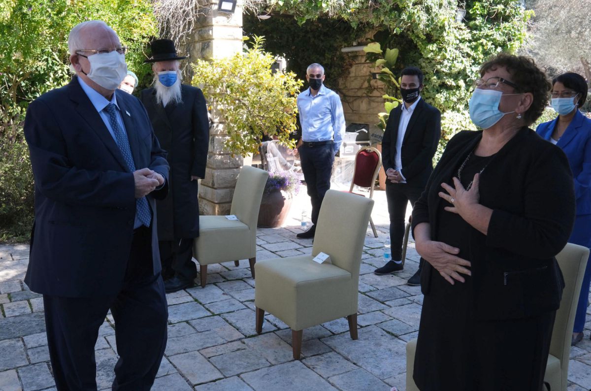 נשיא המדינה קיבל לידיו את מגילת האחדות