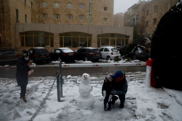 בעקבות השלג: כך יתנהלו מחר הלימודים במוסדות החינוך