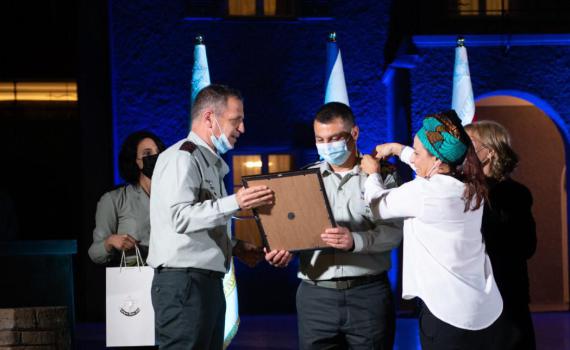 הקצין הסרוג נכנס לתפקידו כראש אכ"א