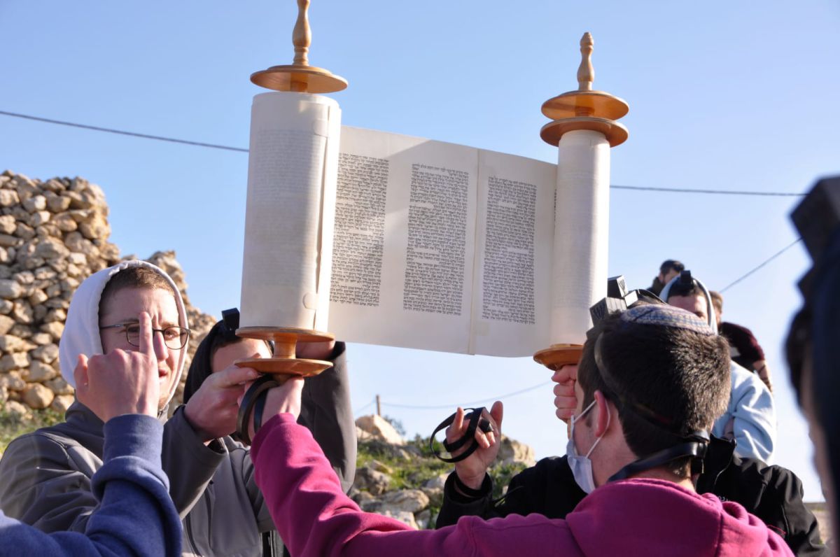תושבי הר חברון חוזרים לדביר הקדומה