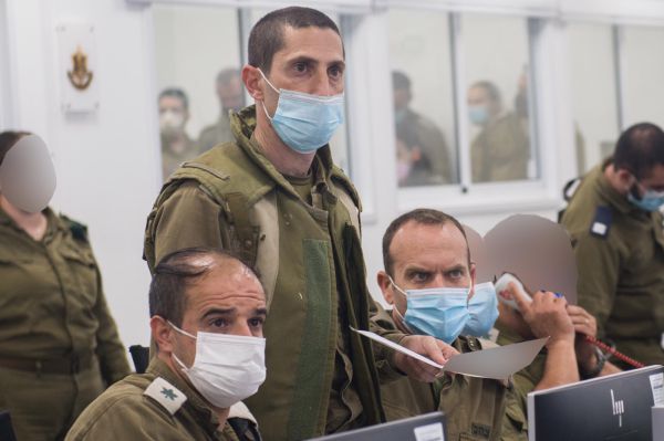 אווירת סוף קורונה? צה"ל מקל בחובת עטיית מסכות