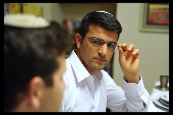 "הרבה זמן חיכינו לך": עמוס תמם חובק בן ראשון