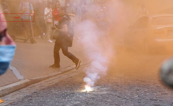 פשע שנאה: מתנחל יידה רימוני הלם על פלסטינים