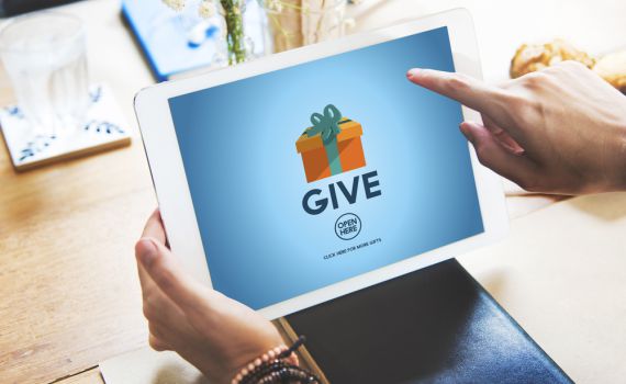 בקליק: כל האפשרויות לתרום מתנות לאביונים