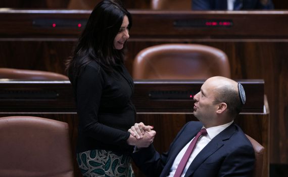 רגב דרשה התחייבות, בנט ענה: "קיוויתי שהתפטרת"