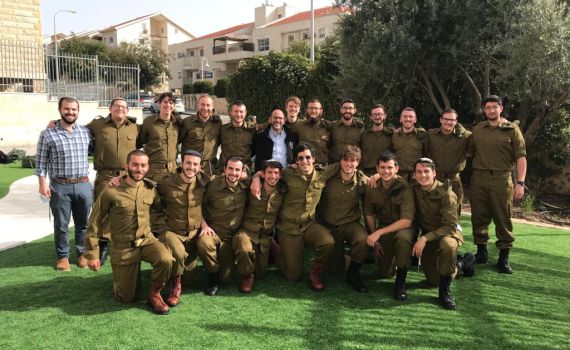 20 חיילים בודדים בישיבה אחת התגייסו לצה"ל