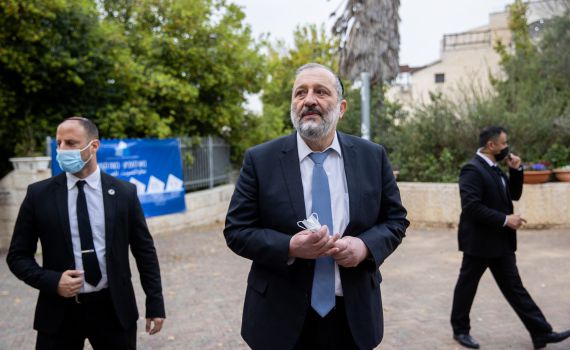 "אם לא היו קוראים לי מכלוף, זה היה נגמר אחרת"