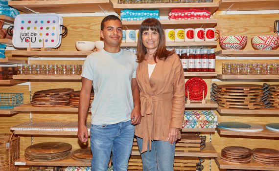 כלים נאים: אמן על הרצף האוטיסטי משיק קולקציה