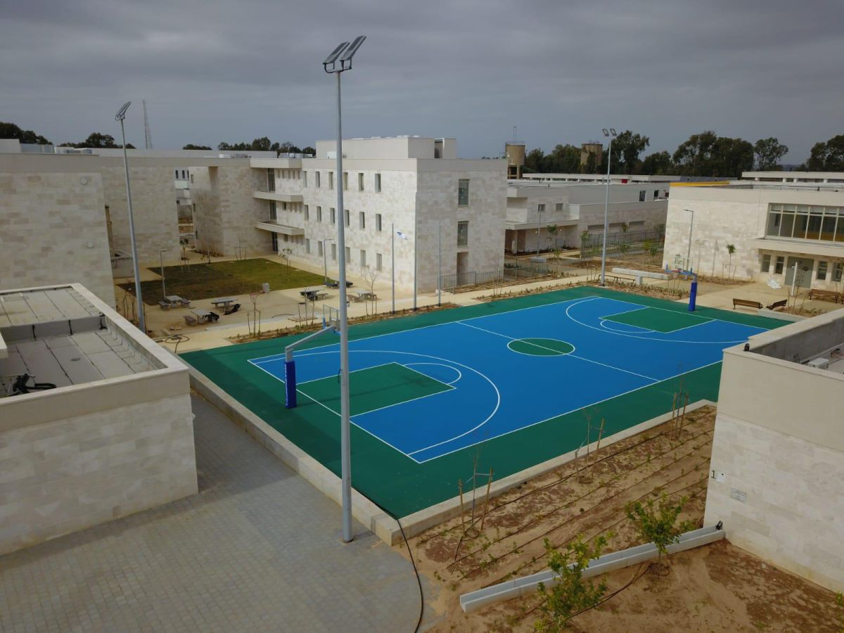 מתקן מעצר או בית הבראה? צפו בכלא הצבאי החדש