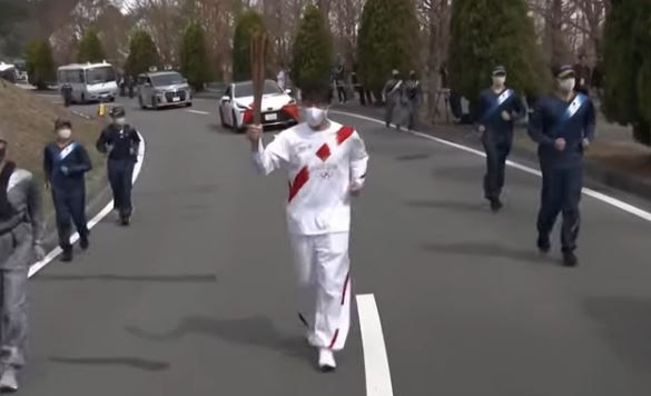 יגיע הפעם ליעד? הלפיד האולימפי בדרך לטוקיו