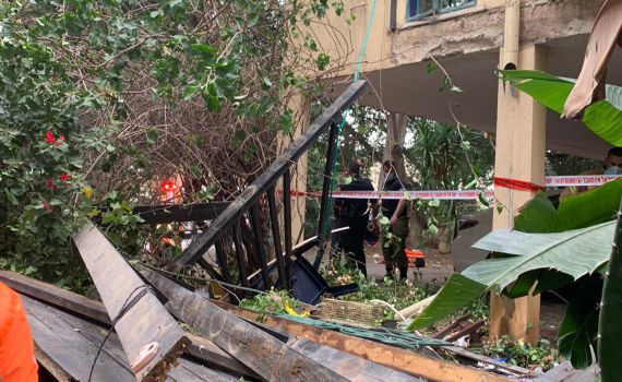 4 פצועים בינוני בקריסת מרפסת בהרצליה