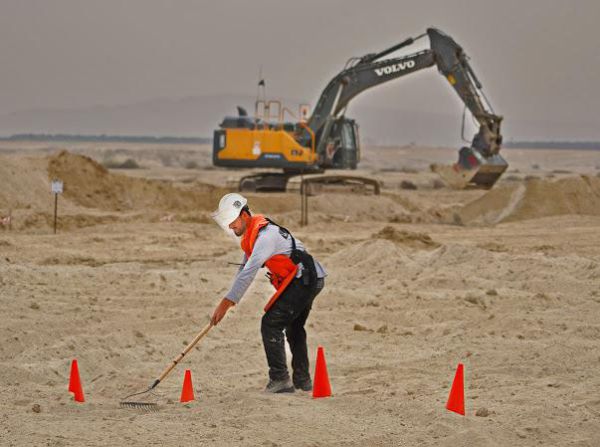 צפו: כך נראה פינוי שדה מוקשים בבקעת הירדן