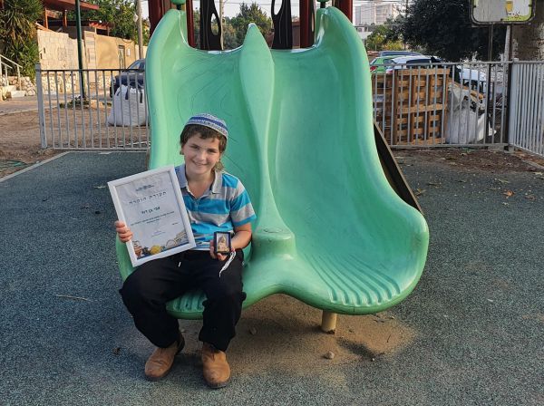 ילד סרוג מצא פסלון ייחודי מתקופת המקרא