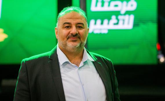 מקורב למנסור עבאס: "נלך עם נתניהו, הוא הכי חזק"