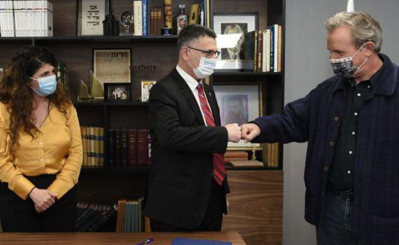 סער טען שעלה ירוק תומכים בו, הם מיהרו לתקן אותו