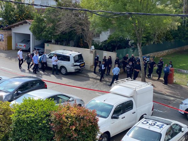 נתניהו בדרך לביתו של בנט שהגיב: "בוא לעימות" • צפו: