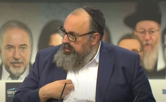 העיתונאי החרדי: גפני טועה כשהוא נלחם בסמוטריץ'