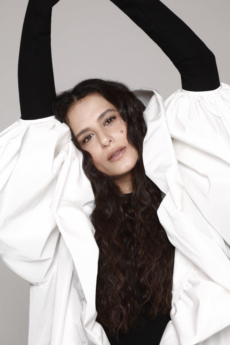 שיתוף הפעולה המסקרן של מירי מסיקה והזמר הסרוג