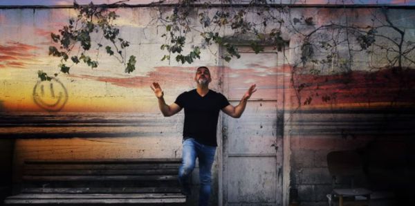 קובי אפללו: "בנשמה יש משהו שכל הזמן צמא"