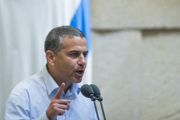 ינון מגל לשופטת: מסרב להתנצל, מדובר באדם בזוי