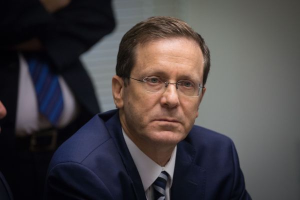 עוול לבוז'י הרצוג: "גם לאיש ציבור יש אמא ומשפחה"