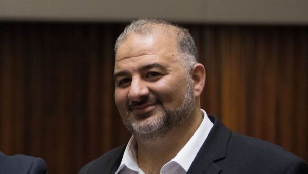 מנסור עבאס: אף אחד לא מנתק איתי קשר