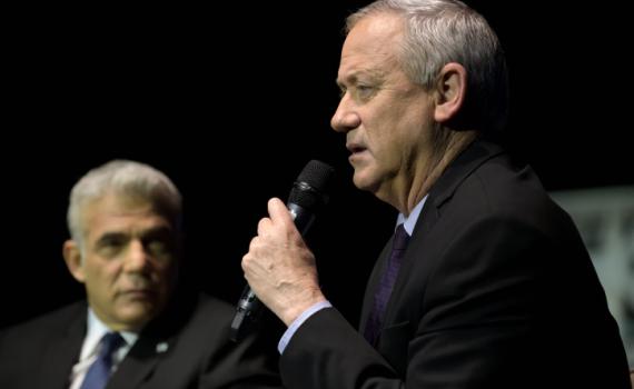 גנץ נגד לפיד: ״חארטה״