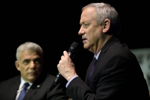 גנץ נגד לפיד: ״חארטה״