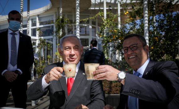 חכו רגע לפני שאתם מסתערים ויוצאים לבלות