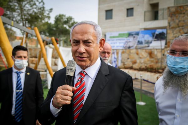 סקר: נתניהו פותח פער; בנט וסער על חד ספרתי