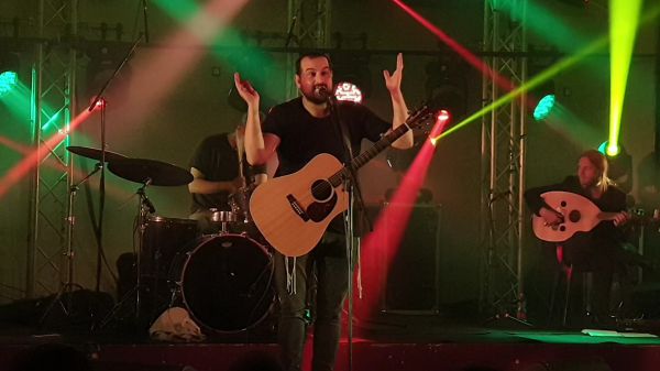 עקיבא הופיע לראשונה: "שהחיינו בשם ומלכות"