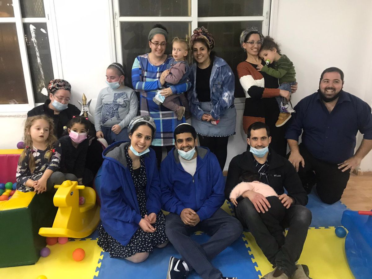 קהילת בני עקיבא בקרית ים לא נותנת לקשישים למות לבד בבית