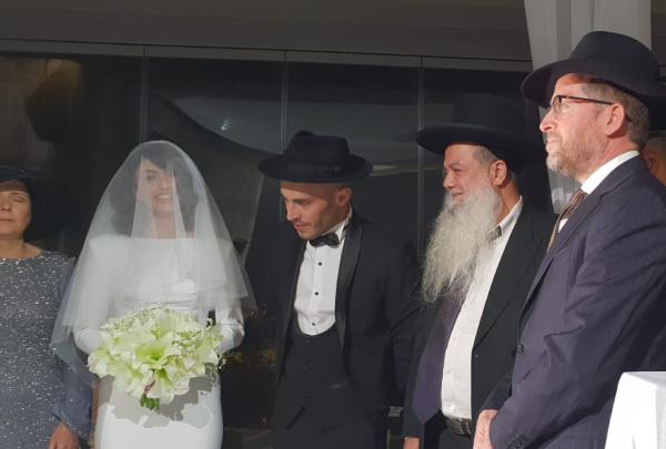 מזל טוב: נתן גושן התחתן. צפו