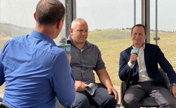 רגבים: "התירוצים למה לא החלו ריבונות לא מעניינים"