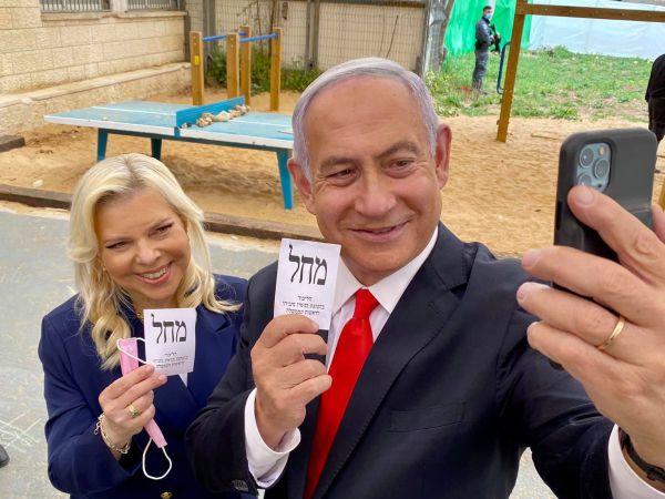 נתניהו הצביע: "זה יום חג לישראל, שמחה וחיוכים"