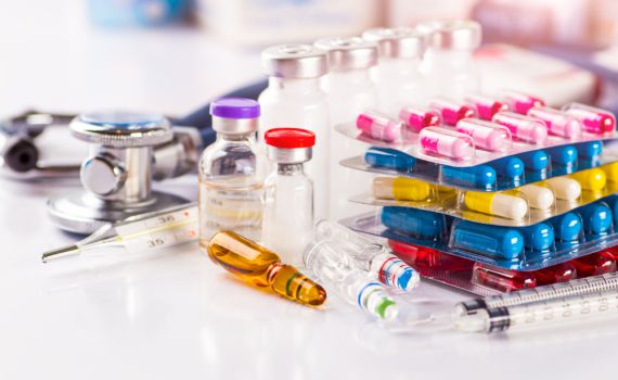 האם חול נקי צריך הכשר? על נטילת תרופות בפסח