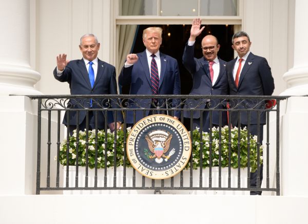 מהחיסונים והשלום: עלייה באהדה לישראל באירופה