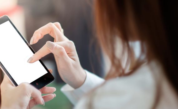 פתאום גיליתי שאשתי מחללת שבת בסתר