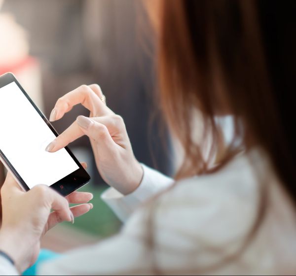 פתאום גיליתי שאשתי מחללת שבת בסתר