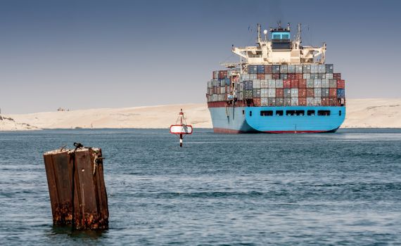 שיגורים בים האדום: החות'ים תקפו ספינת משא בטילים ושיבושים