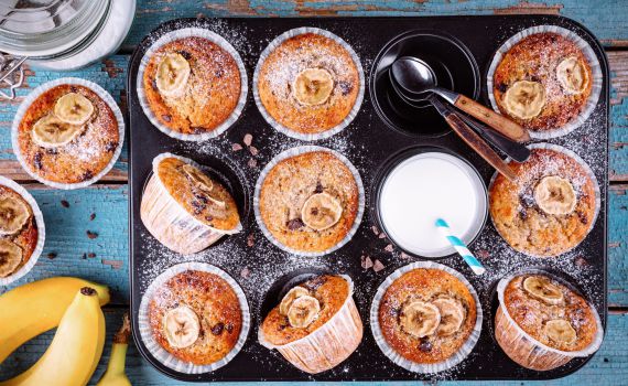 לתקתק בקלות: מתכון למאפינס בננה ושוקולד