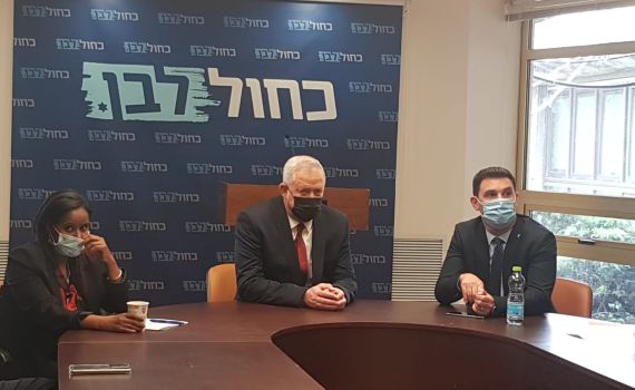 גנץ לבנט: אל תתפתה, זהו ניסיון הונאה נוסף של נתניהו