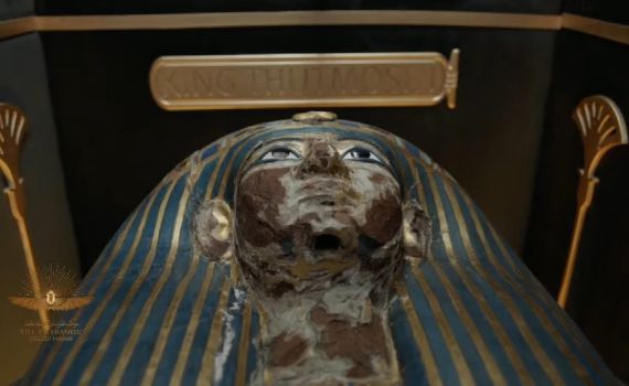 יציאת מצרים: מומיות צעדו ברחובות קהיר • צפו