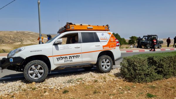 שריפה פרצה בנחל פרת: מטיילים מפונים מהמקום