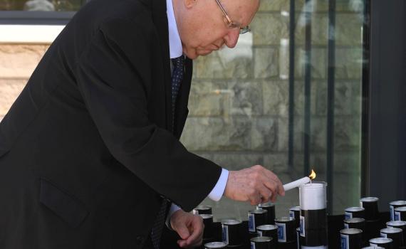 נשיא המדינה הדליק 45 נרות נשמה לזכר הנספים
