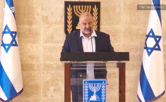 לא שולל את ממשלת בנט: "כל האופציות על השולחן"