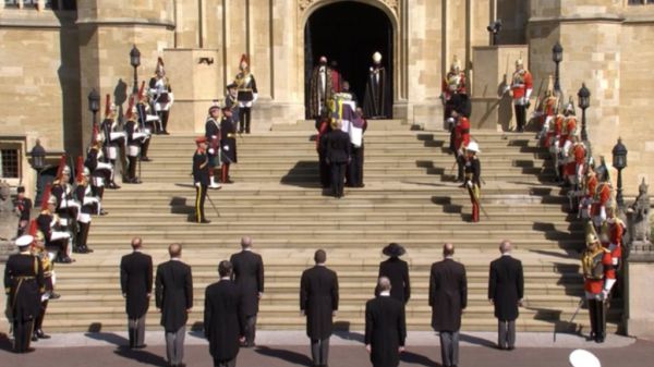 בריטניה נפרדת: הנסיך פיליפ הובא למנוחות