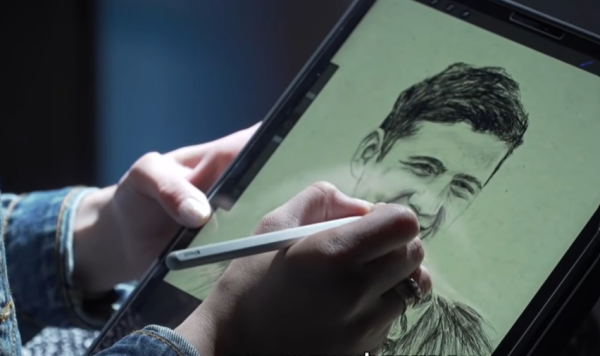 צפו: הסרוגה שמציירת חללים ושולחת למשפחות