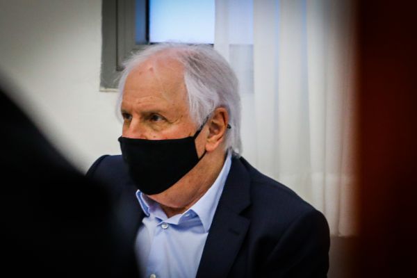 נאשמי תיק 4000 דורשים את כל החומר המודיעיני שנאסף עליהם