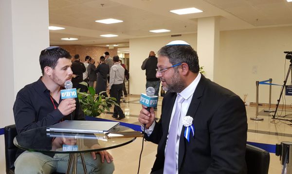 בן גביר באולפן סרוגים: "סער ובנט בואו הביתה"